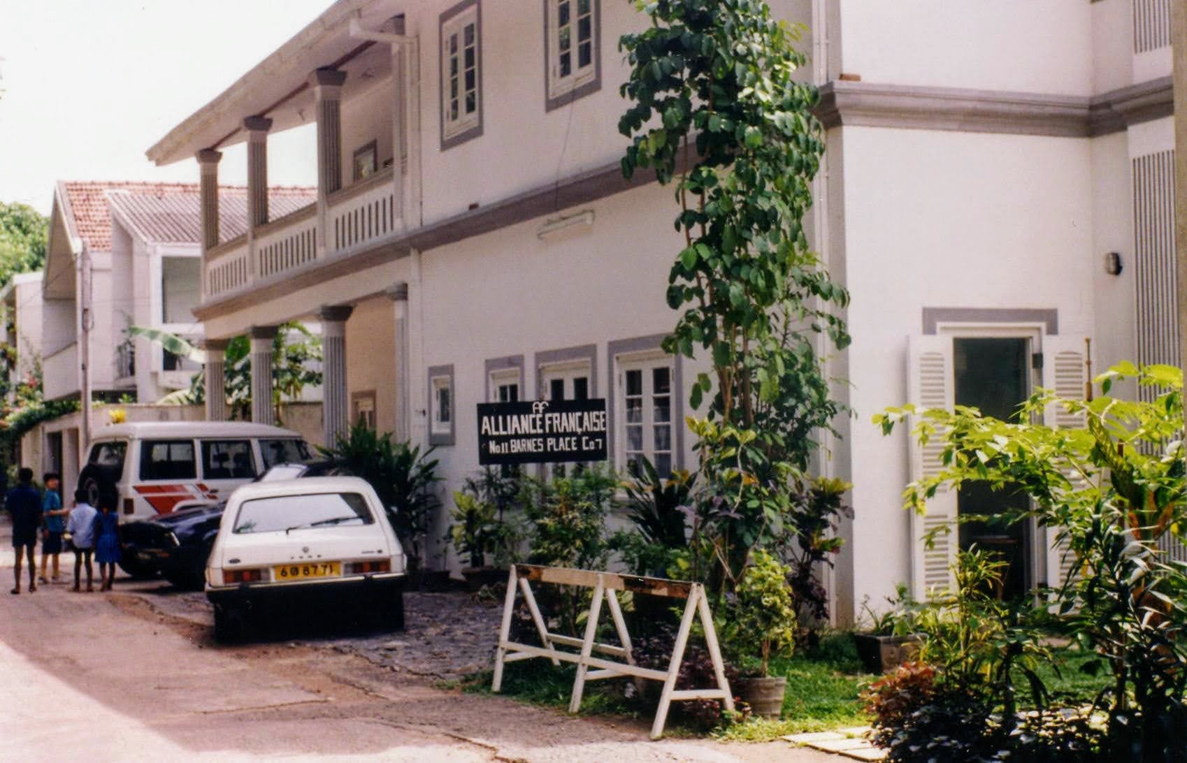 Barnes Place 1988